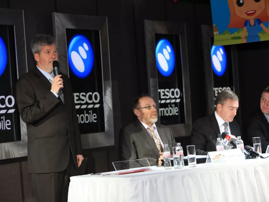 31-es előhívóval jön a Tesco Mobile