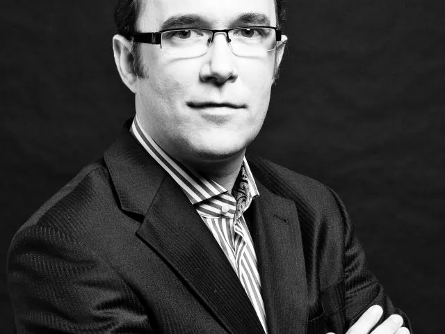 Új főszerkesztő a Hamu és Gyémánt élén