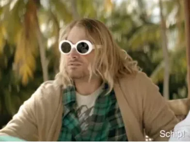 Kurt Cobain él, és radlert iszik