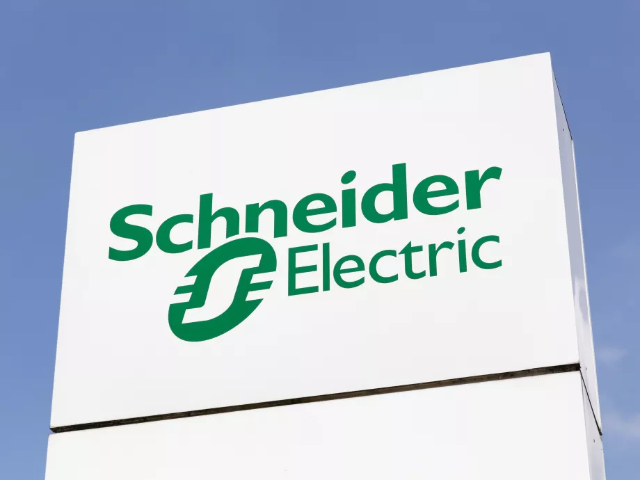 Korábbi partnerét bízta meg a Schneider Electric