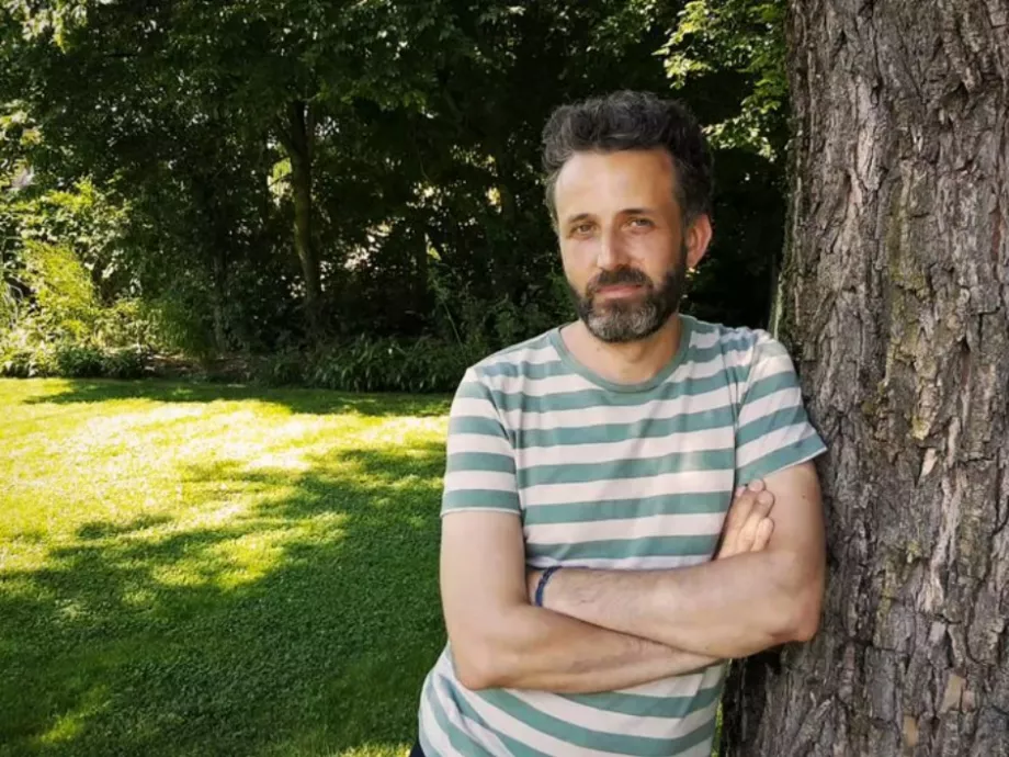 Állófogadáson nem vághatok fel azzal, hogy „szabadidőmben alszom”