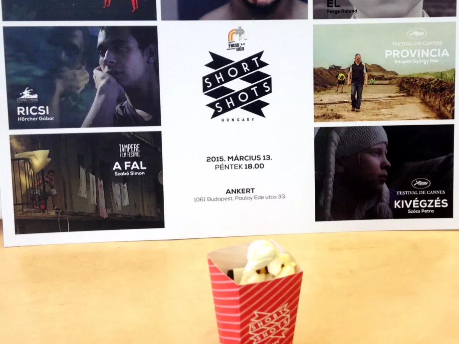 Minipopcorn-meghívó Fabricius új filmjére