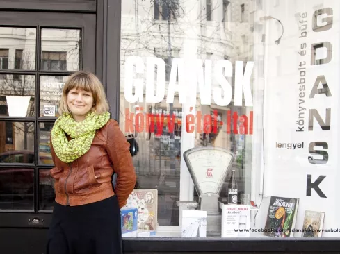 Sárgás budai fényektől a vésett graffitiig
