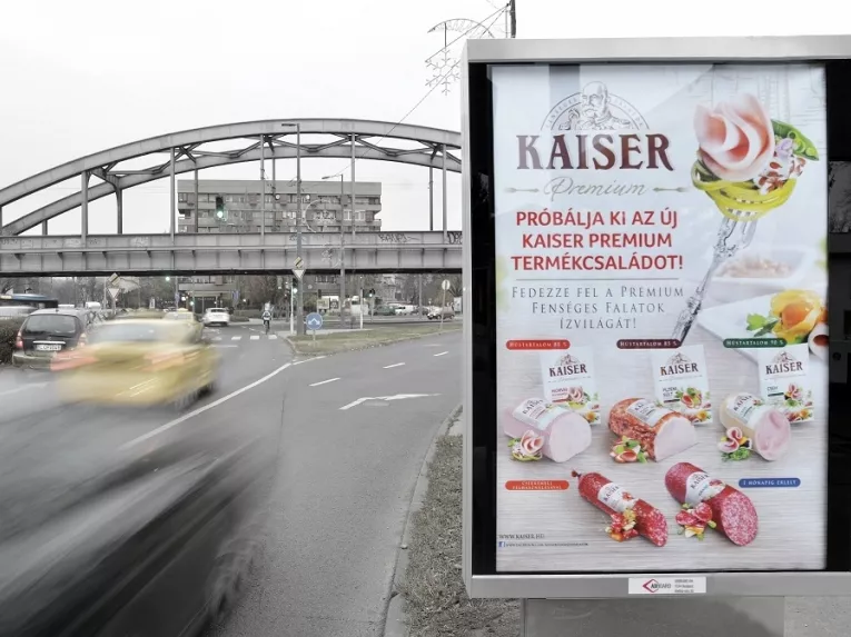 Adboard néven folytatja az EuroAWK