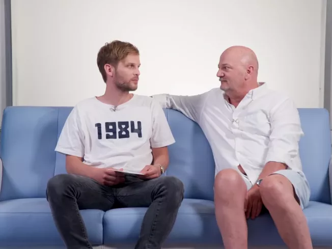 Puskás Peti és több influencer is kamerák előtt szembesül a hepatitis C veszélyeivel