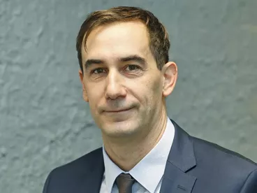 Közös főszerkesztője lesz a Figyelőnek és a Világgazdaságnak