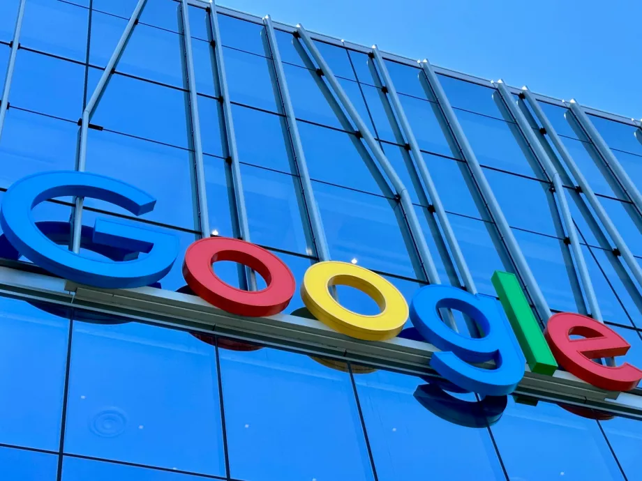 Súlyos bírság: 890 millió euróra büntette az EU a Google-t a versenyszabályok megsértéséért