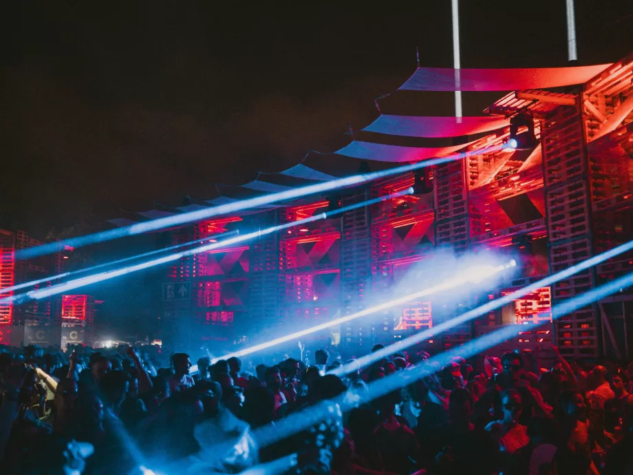 Charli XCX, Chappell Roan, Anyma, Kneecap – megérkeztek a 2025-ös Sziget első nevei