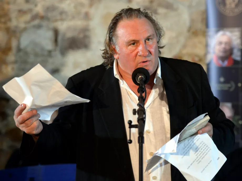 Újabb 13 nő vádolja Gérard Depardieu-t zaklatással