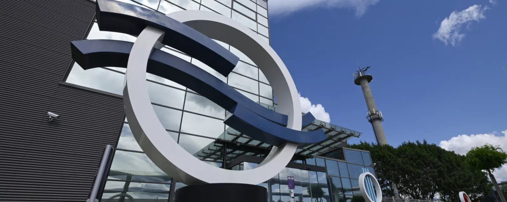 hero