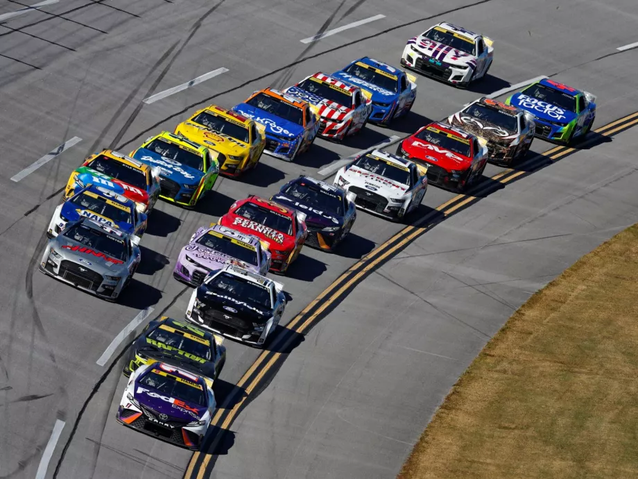 Újabb két évig a Network4 csoport közvetíti a NASCAR Cup Series-t