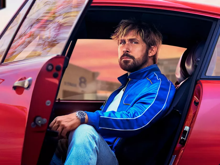 Ryan Gosling a Drive-ot idéző reklámban bohóckodik