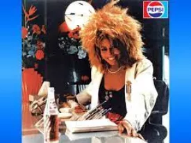 Tina Turner a reklámokban is pazar volt
