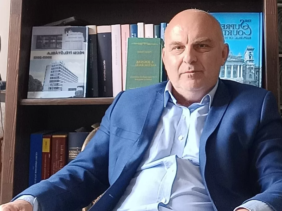 Felfedte kilétét a „Vidéki prókátor”, a kegyelmi ügy kirobbantója