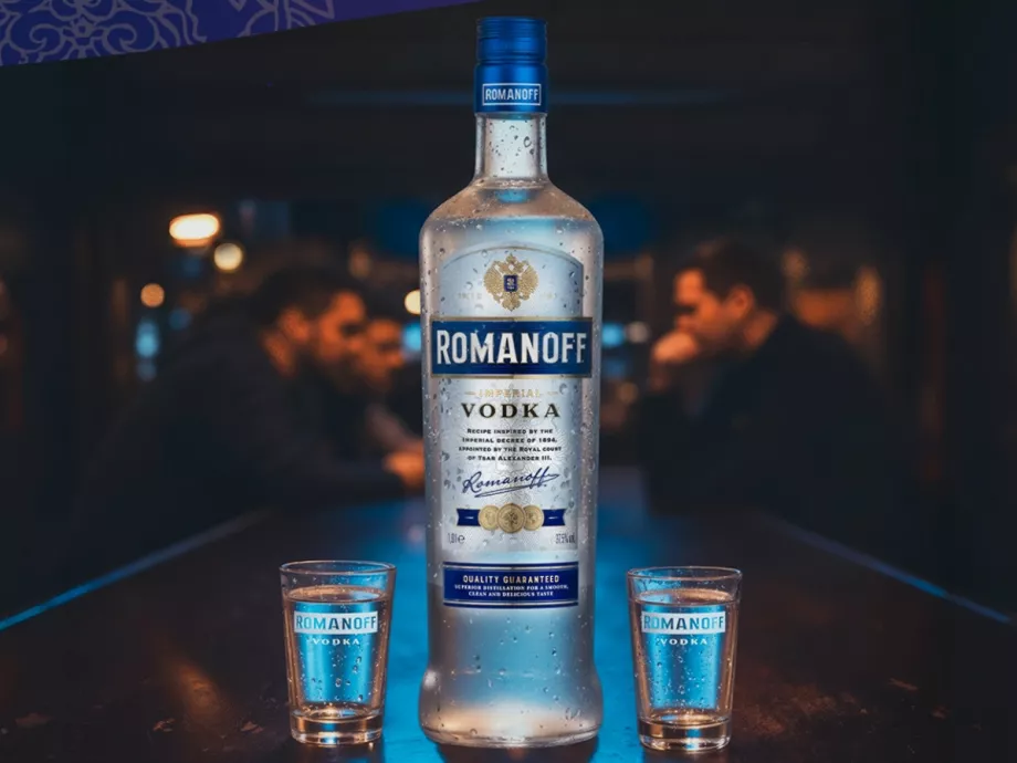 Kék színt öltött és TVC-t kapott a Romanoff vodka