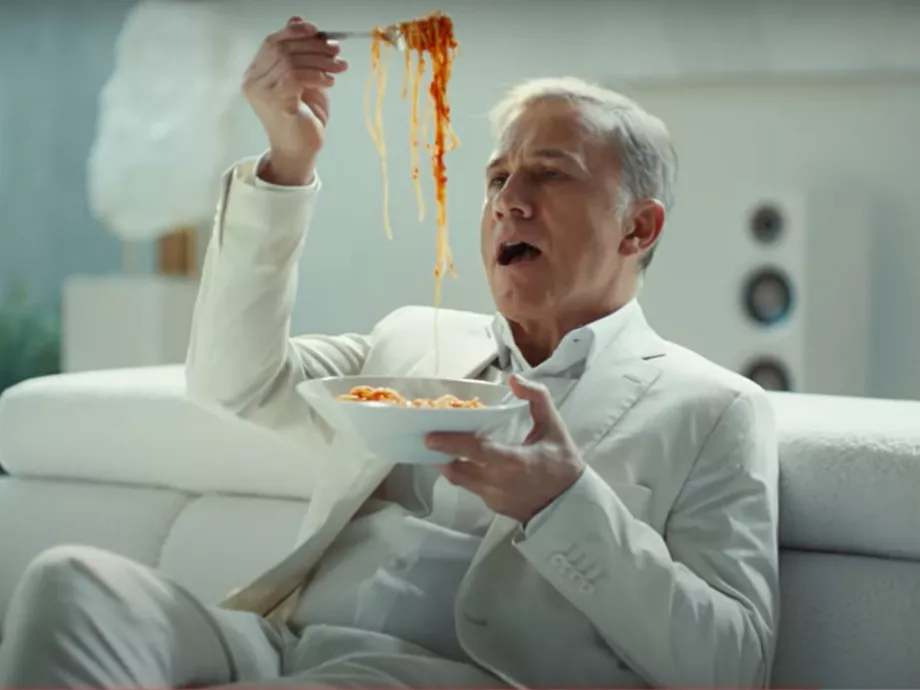 Christoph Waltz a Becstelen brigantyk óta nem evett ilyen jóízűen