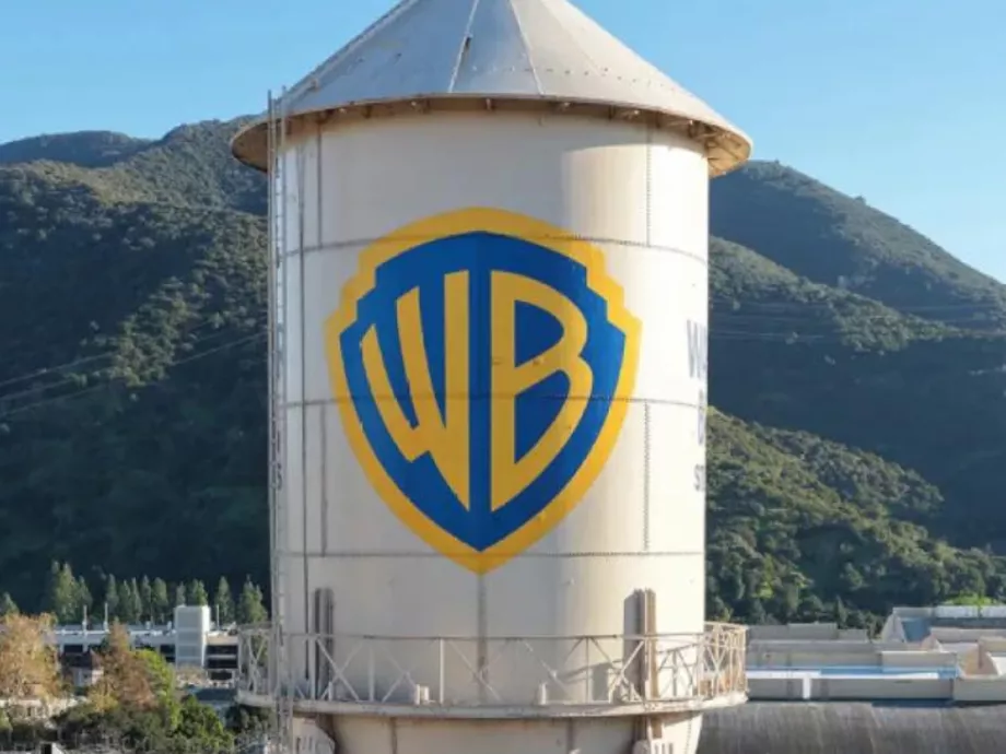 A Netflix elállt a Warner Bros.-szal kötött megállapodástól szabad utat hagyva a Paramountnak